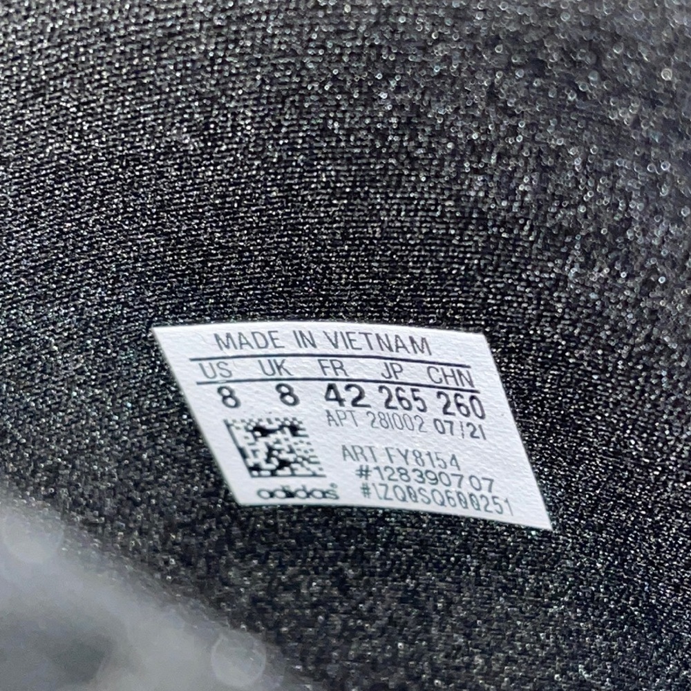 New ADIDAS ADILETTE BOOST Slides in Black - Picture 13 of 16